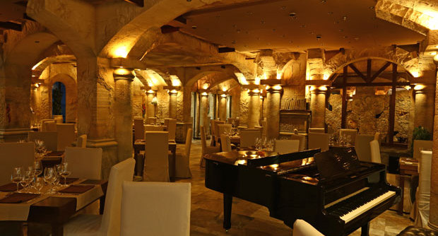 Noyan Tun. Restaurants Moscow