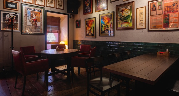 Bar Mr Help & Friends bar & tapas