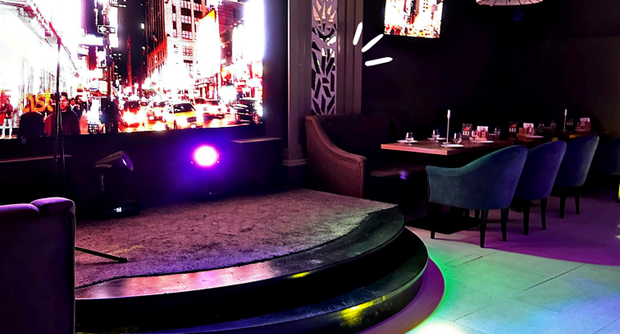 banquet room Izi voice