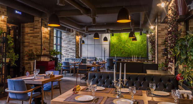 Restaurant Granat Black