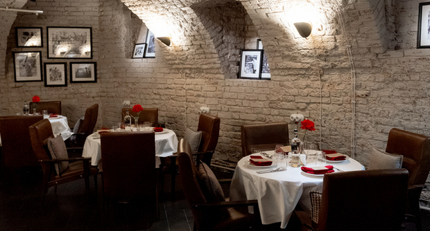 Restaurant Barbaresco wine&music
