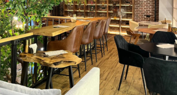 Restaurant House wite Georgian stories