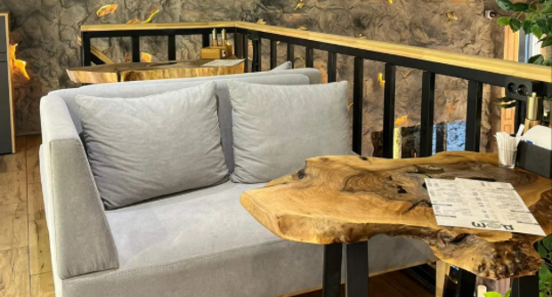 Restaurant House wite Georgian stories