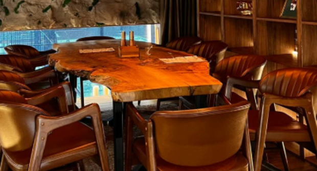 Restaurant House wite Georgian stories