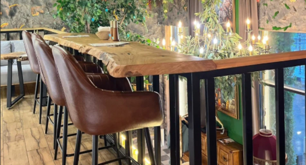 Restaurant House wite Georgian stories